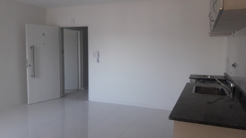 Imagen 2 de 9 de Departamento En Venta En Lanus Oeste