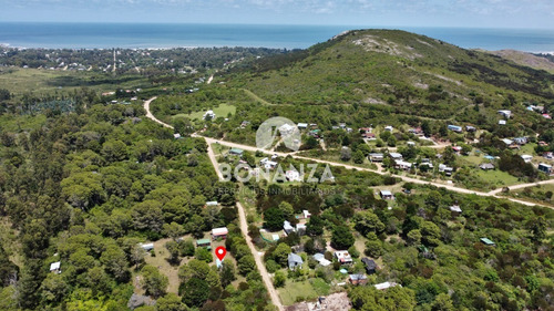 Imagen 8 de 8 de Terreno En Venta Con Mejoras En Piriápolis, Playa Hermosa. Pozo De Agua Semisurgente De Alto Rendimiento.