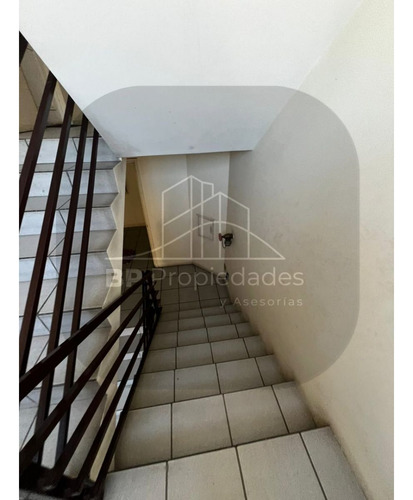 Vendemos Dpto En Edifico Los Robles 3 Habitaciones 1 Baño