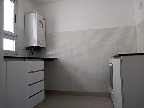 Imagen 7 de 14 de Departamento - La Plata