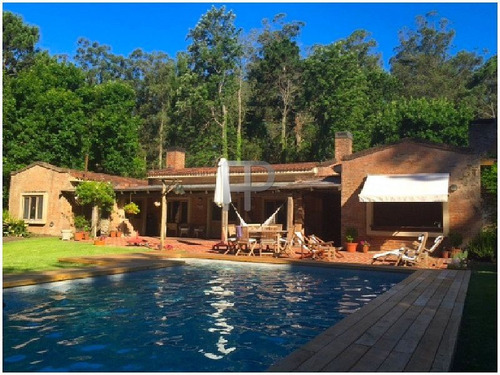 Imagen 1 de 15 de Casa En Venta Punta Del Este 3 Dormitorios, 13295 M2 Terreno