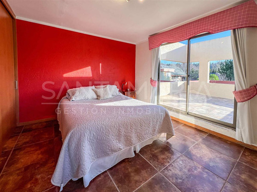 Casa En Venta De 5 Dormitorios En Pingueral