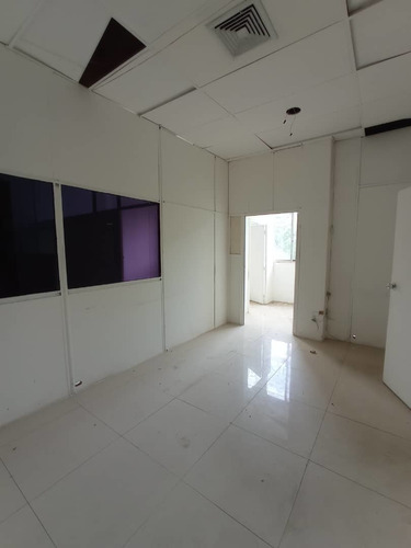 Imagen 8 de 12 de Venta De Local Comercial En Alta Vista, Puerto Ordaz