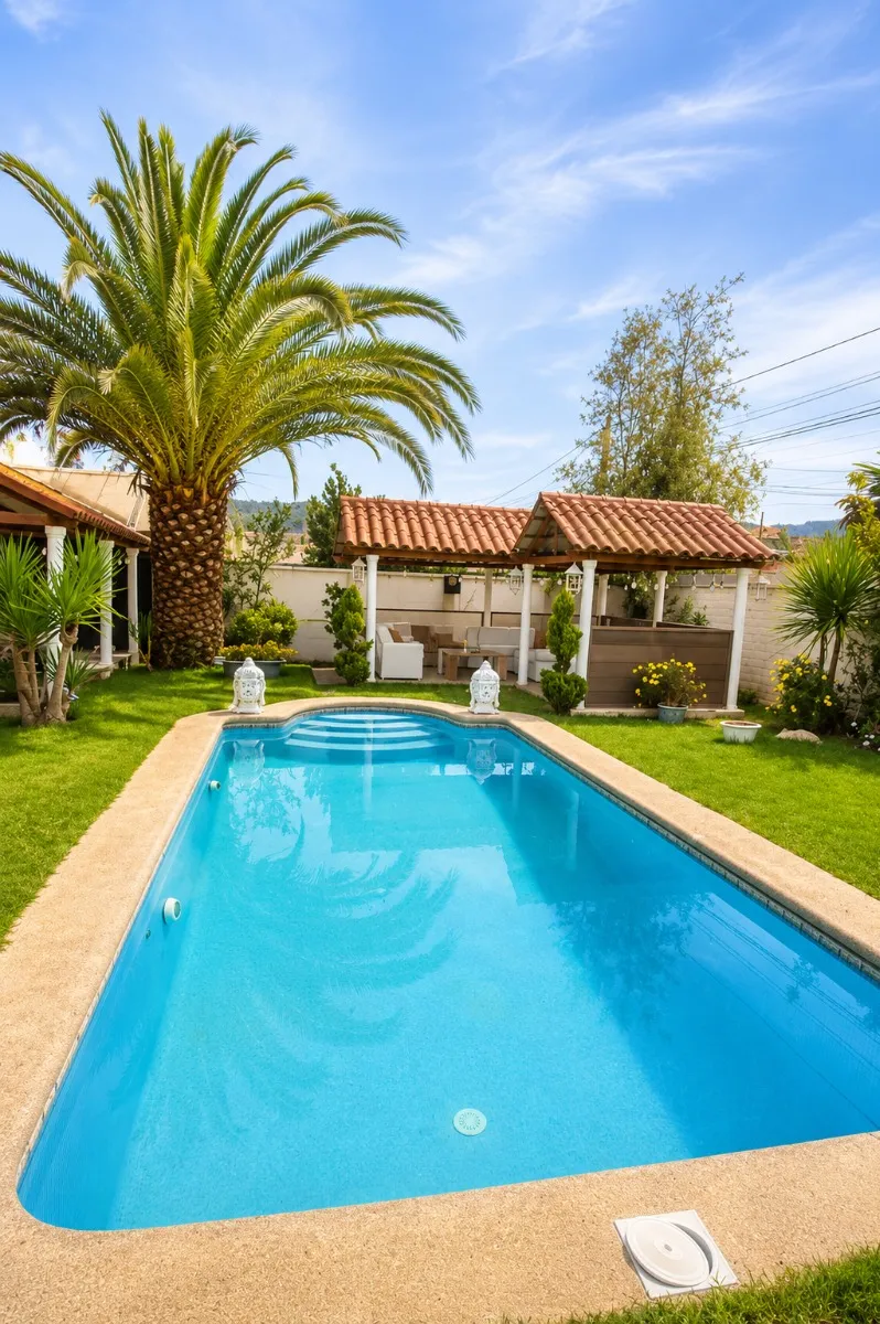 Imagen 5 de 17 de Exclusiva Casa De 4d+4b+4e Con Piscina Y Bungalow