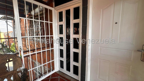 Vendo Apartamento En Urbanización Madre Maria, Código 25-17791 Cm Leer Descripción
