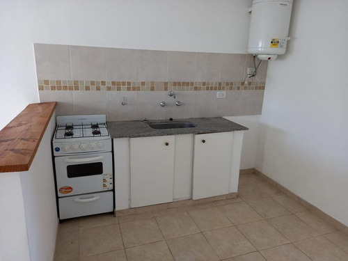 Imagen 3 de 8 de Departamento - Abasto