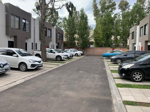 Imagen 2 de 30 de Ph De Tres Ambientes En Venta, Ituzaingo. Barrio Cerrado.