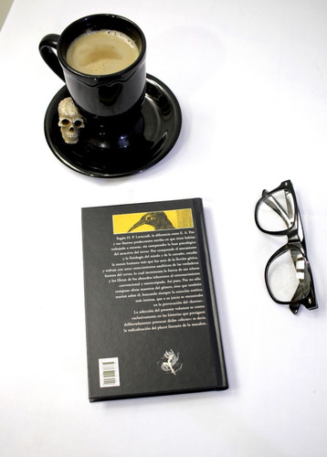 Libro // Narraciones Extraordinaras // Edgar A // Lucy Rock