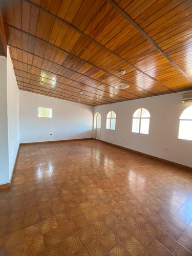 Se Vende Casa/urbanización Andrés Bello Maracay/pg1112