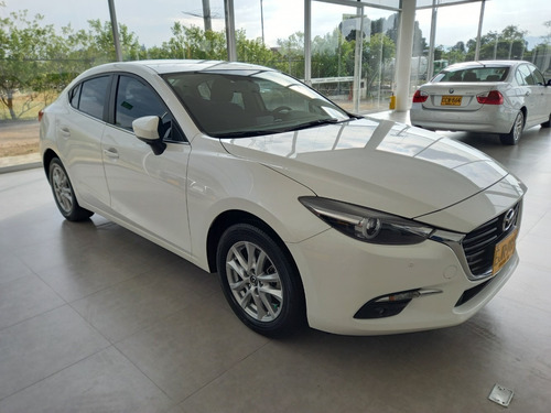 Mazda 3 Touring At