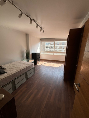 Departamento Duplex En Arriendo De 5 Dorm. En Las Condes