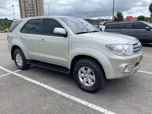 Toyota Fortuner 2.7l 4x4