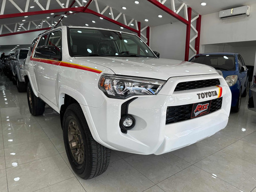 Imagen 3 de 13 de Toyota 4runner 40 Aniversario