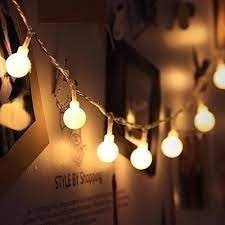 Imagen 2 de 5 de Guirnalda De 28 Luces Bolitas Mini Kermesse A Pilas Cálido
