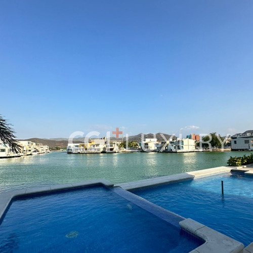 Cgi+ Luxury Lecheria Vende Hermosa Casa En La Ur. Las Villas