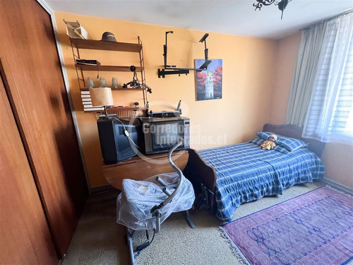 Casa En Venta De 4 Dorm. En Las Condes