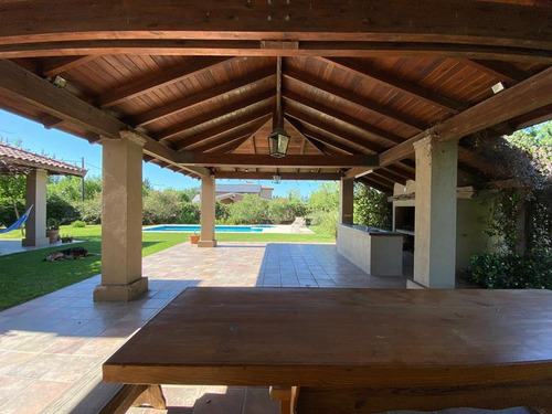 Casa De 5 Dormitorios - Pileta - Hostal Del Sol - San Eduardo - Aldea