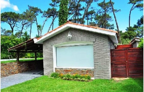 Imagen 5 de 10 de Id 1106 - Mansa, Casa Compacta, Impecable, Piscina, Barbacoa. Temporada