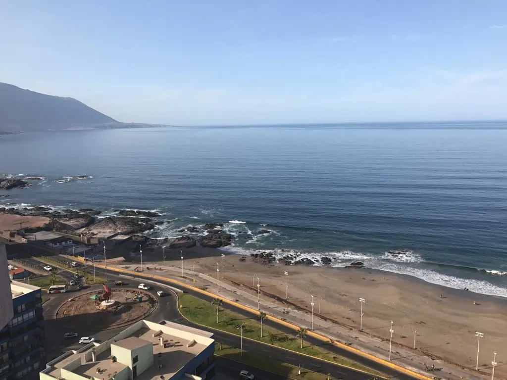 Imagen 2 de 20 de Dpto Ed. Velamar Piso 24 Vistal Mar Iquique