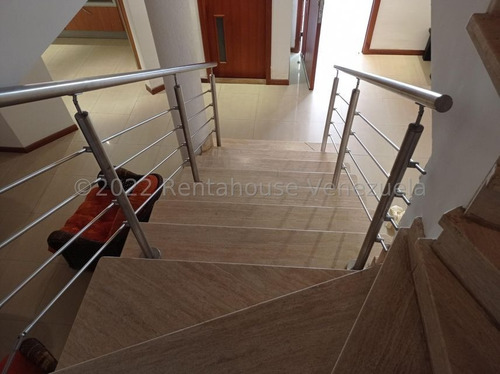 Imagen 10 de 16 de Leida Falcon Rentahouse Vende Townhouse En Mañongo Naguanagua 22-27584 Lf