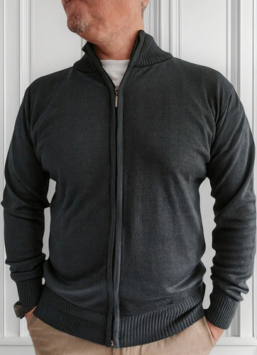 Campera Tejida De Hilo Con Cierre