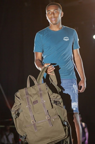 Imagen 6 de 8 de Mochila Maxifontana Lona Impermeabilizada