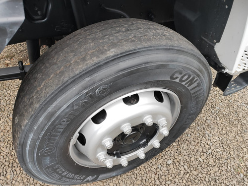 Mercedes Benz Mb 1718 Ano 2012 Toco No Chassi.