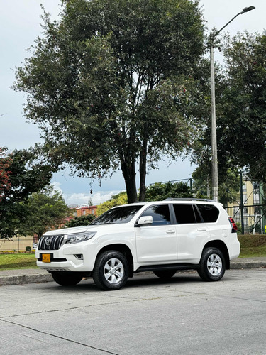 Toyota Land Cruiser Prado Txl