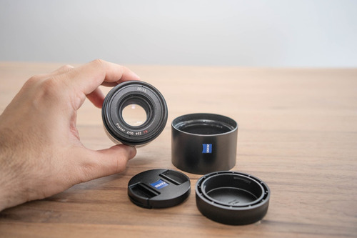 Lente Zeiss Loxia 50mm F2 Fe Sony E Mount