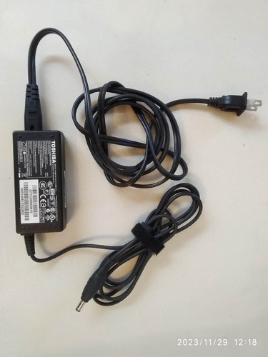 Cargador Laptop Asus Toshiba Acer Siragon 19v 2.37a