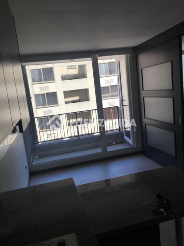 Departamento En Venta De 1 Dorm. En Concepción