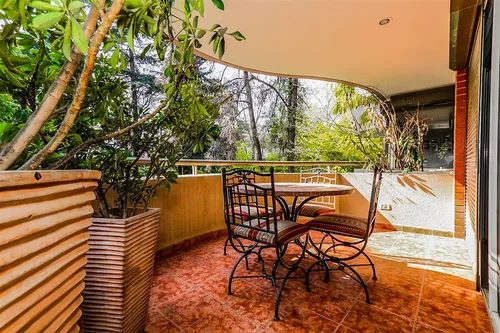 Departamento En Arriendo De 6 Dorm. En Las Condes