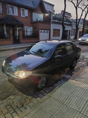 Fiat Siena 1.8 Hlx