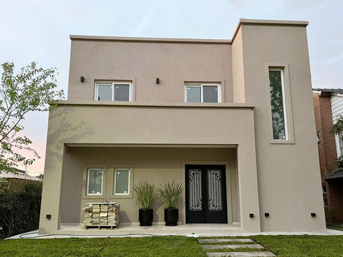 Increible Casa En Venta En Indio Cua Golf Country 