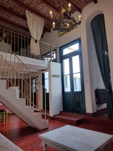 Departamento En San Telmo - Encantador Ph Antiguo Con Patio Colonial - Alquiler Temporario - 3 Ambientes