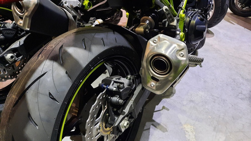 Imagen 5 de 10 de Kawasaki Z900 Abs Kawasaki Madero Entrega En El Dia