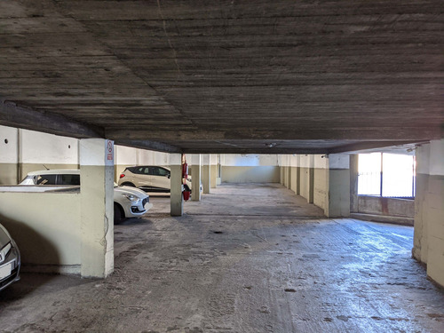 Imagen 14 de 27 de Venta Parking Y Oficinas Con Renta En Ciudad Vieja