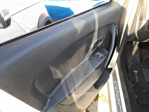 Imagem 10 de 14 de Renault Sandero Stepway 1.6r