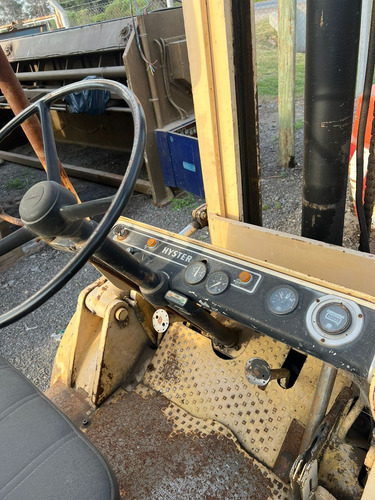 Autoelevador Hyster 3500kg Motor Perkins 6 Torre Doble Alta