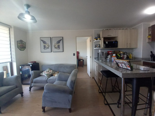 Vende Comodo Departamento. Condominio Parque Krahmer