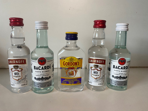 Kit 5x Miniaturas De Bebidas Colacionáveis