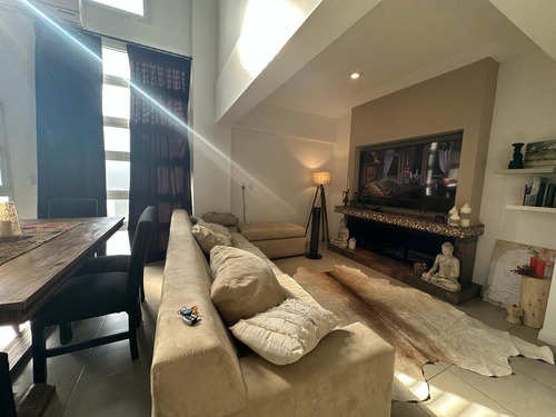 Triplex En Icon Arcos De Pilar