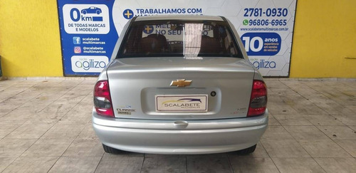 Imagem 4 de 12 de Chevrolet Classic 1.0 Mpfi Spirit 8v Flex 4p Manual