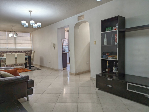 Apartamento En Naguanagua Mañongo Res, Valle Arriba   Codigo: Ata-1493   Tp  