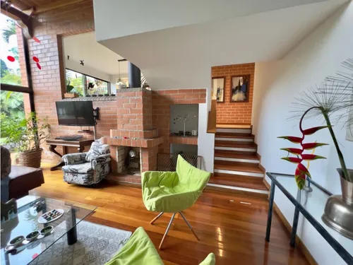 Venta Casa Los Balsos 250 Mts2 Admon $780.000
