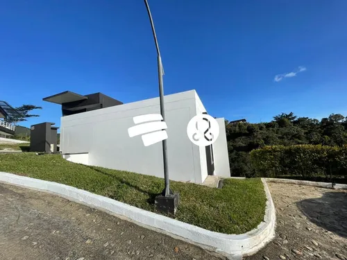 Venta Casa Unifamiliar 112m2, Guatapé (antiq)