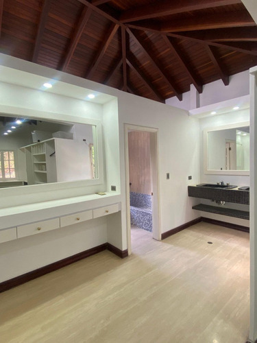 Casa Quinta De Lujo En Sector Cantarrana El Hatillo