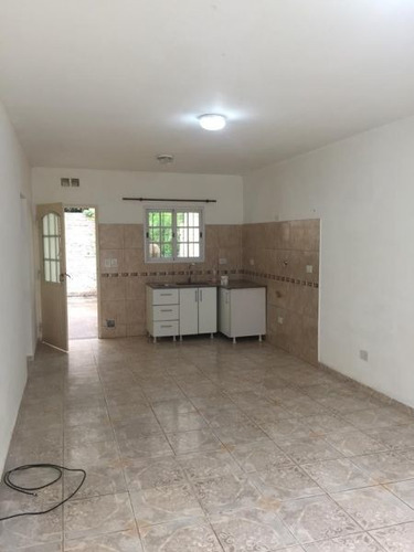 Imagen 5 de 11 de Casa En Venta En José C Paz