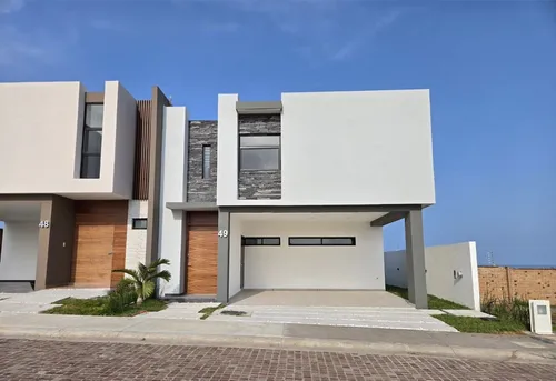 Casa En Venta En Veracruz En Fracc. Punta Tiburón Riviera Veracruzana.