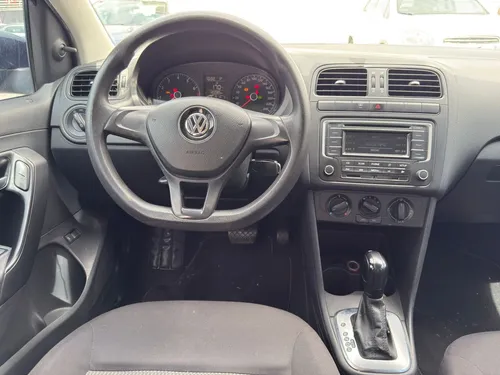 Volkswagen Vento 1.6 Active At